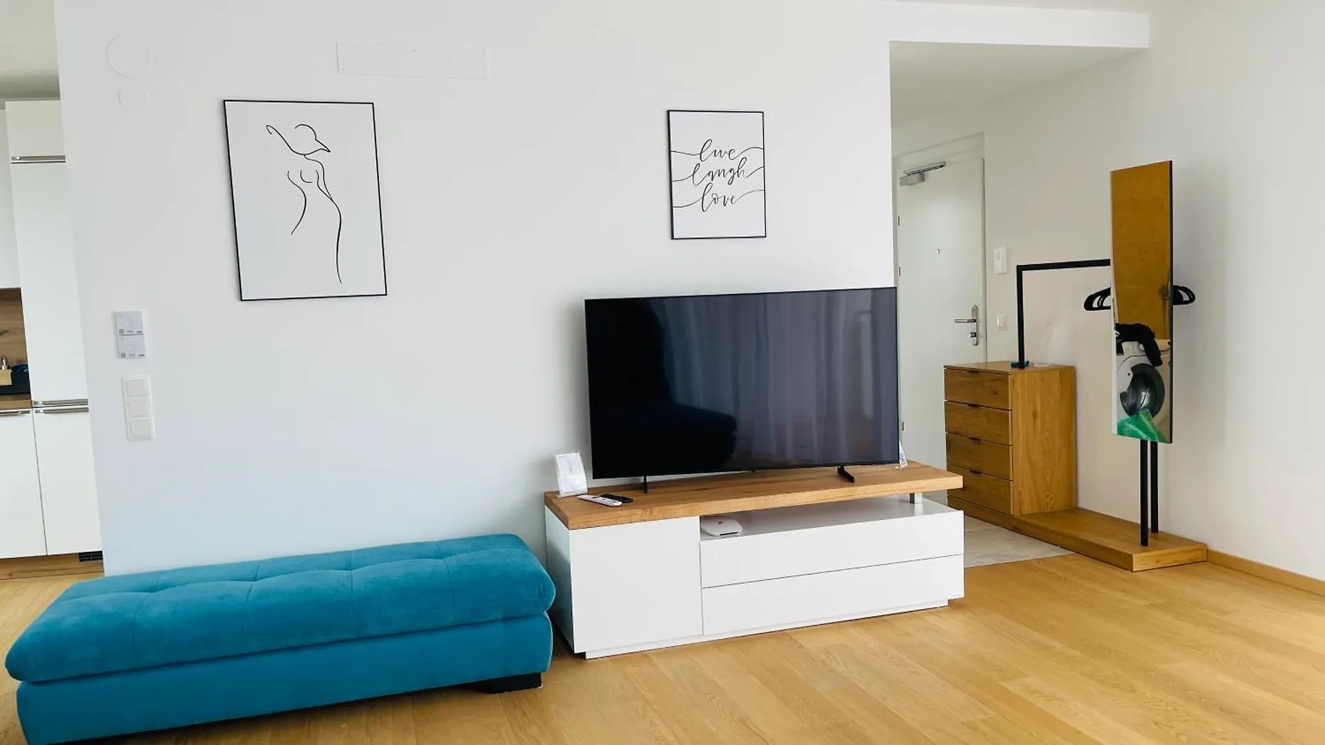 Spacious Penthouse Apartment - 4 Rooms For Up To 10 Guests - Contactless Check-In Vienna