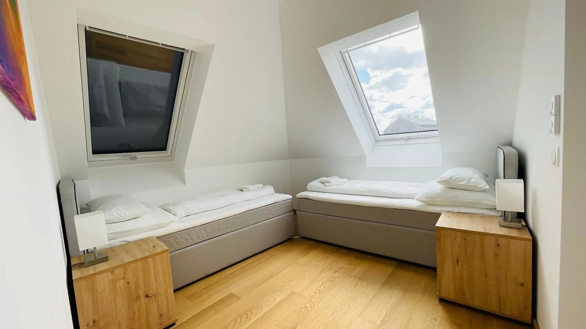 Spacious Penthouse Apartment - 4 Rooms For Up To 10 Guests - Contactless Check-In 비엔나